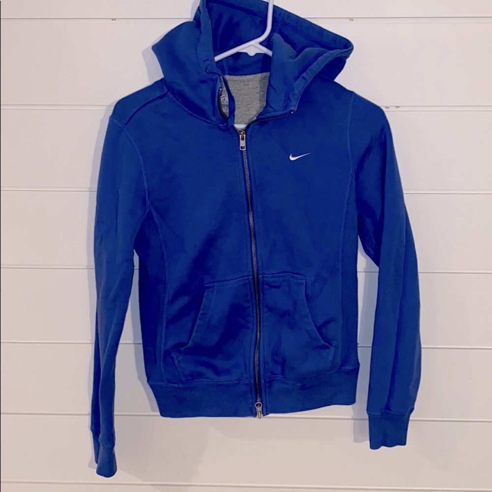 Blue Nike zip up all the way